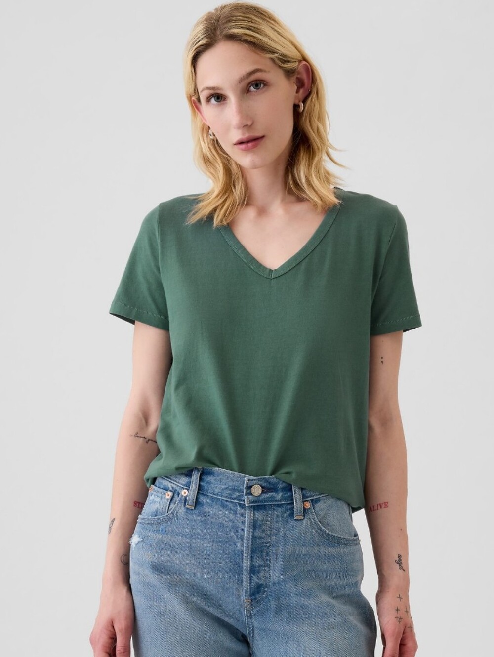 The GAP ORGANIC women's shirt